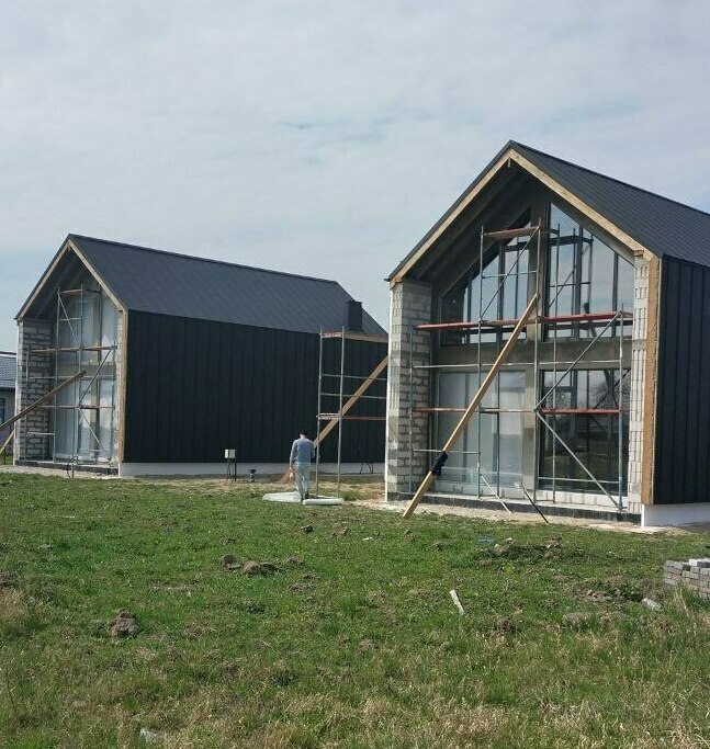 Строительство дома в Свердловской области под ключ, коттеджа, многоэтажных зданий и ангаров любой сложности в фирме FarrDom. плитка