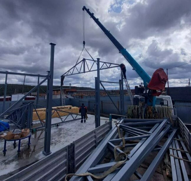 Строительство дома в Свердловской области под ключ, коттеджа, многоэтажных зданий и ангаров любой сложности в фирме FarrDom. сварочные услуги