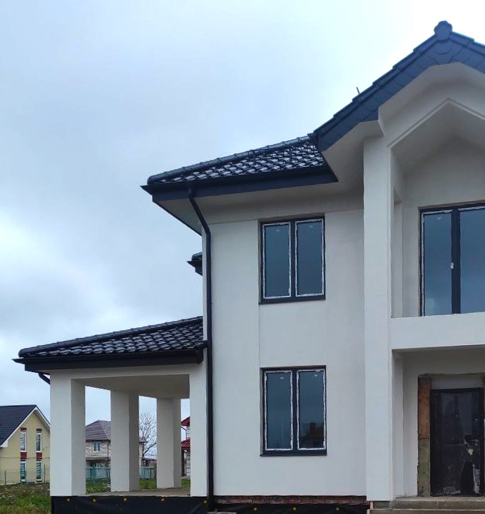 Строительство дома в Свердловской области под ключ, коттеджа, многоэтажных зданий и ангаров любой сложности в фирме FarrDom. лестницы из плитки