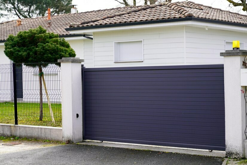 ОТКАТНЫЕ ВОРОТА<br>